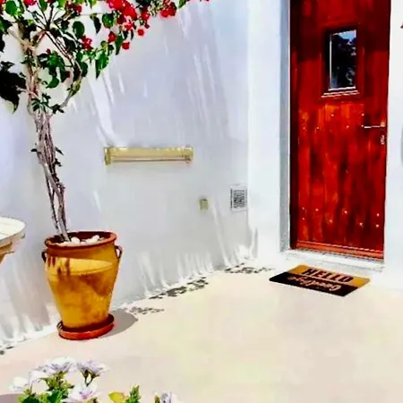 Chic In Santorini Serenity And Style By The Sea * Imerovigli (Santorini)