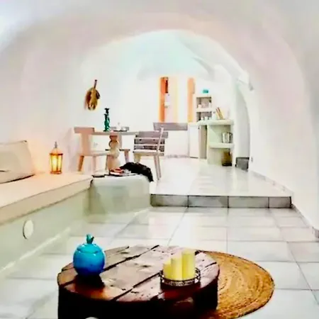 Chic In Santorini Serenity And Style By The Sea Holiday home